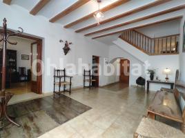Houses (detached house), 449 m², near bus and train