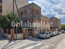 (unifamiliar aïllada), 202 m², près de bus et de train