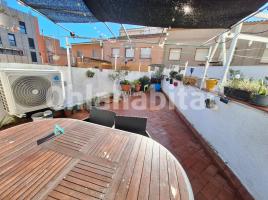 Piso, 96 m², cerca de bus y tren
