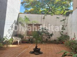 Dúplex, 105 m², cerca de bus y tren