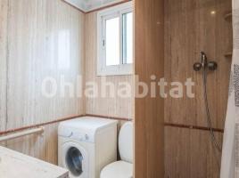 Casa (unifamiliar aislada), 368 m², cerca de bus y tren