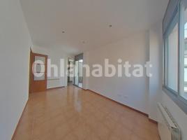 Piso, 85 m², cerca de bus y tren, seminuevo