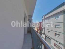 Piso, 85 m², cerca de bus y tren, seminuevo