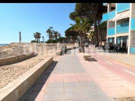 Apartamento, 45 m², cerca de bus y tren
