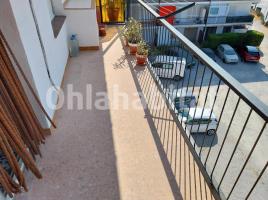 Flat, 41 m², near bus and train