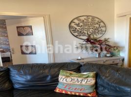 Àtic, 52 m², près de bus et de train