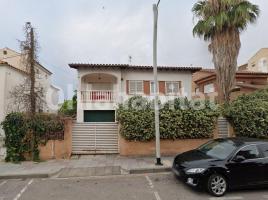 Casa (unifamiliar aïllada), 100 m², prop de bus i tren