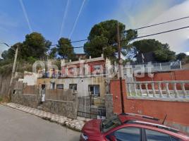 Flat, 93 m², near bus and train