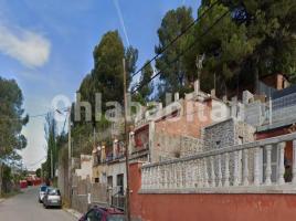 Flat, 93 m², near bus and train