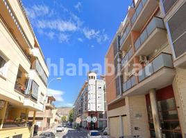 Piso, 72 m², cerca de bus y tren
