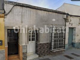 Pis, 72 m², prop de bus i tren