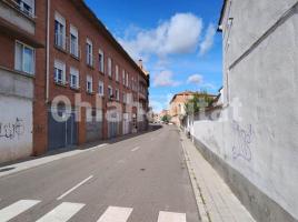  (unifamiliar aïllada), 80 m², près de bus et de train
