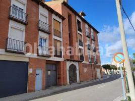  (unifamiliar aïllada), 80 m², près de bus et de train