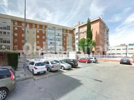 Piso, 93 m², cerca de bus y tren