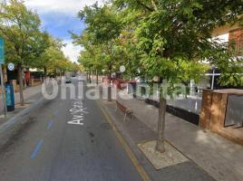 Flat, 68 m², near bus and train, almost new