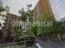 Piso, 57 m², cerca de bus y tren