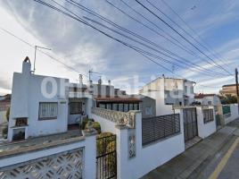 Casa (unifamiliar aislada), 98 m², cerca de bus y tren, seminuevo