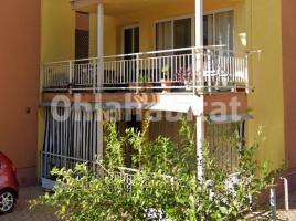 Pis, 66 m², prop de bus i tren