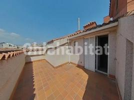 Dúplex, 111 m², cerca de bus y tren