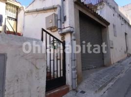 Flat, 44 m², near bus and train