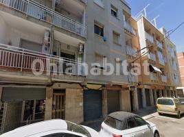 Piso, 65 m², cerca de bus y tren