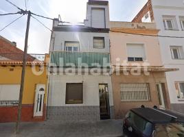 Pis, 81 m², prop de bus i tren