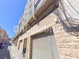 Flat, 65 m², near bus and train