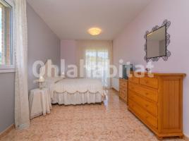 Houses (detached house), 299 m², near bus and train, new