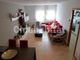 Dúplex, 105 m², près de bus et de train, presque neuf