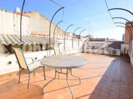 Casa (unifamiliar aislada), 383 m², cerca de bus y tren