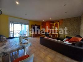 Dúplex, 167 m², prop de bus i tren