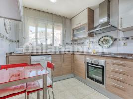 Flat, 71 m², near bus and train, almost new, Òdena