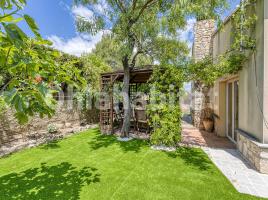 Houses (detached house), 162 m², near bus and train