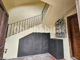 Pis, 57 m², prop de bus i tren