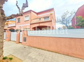 Casa (unifamiliar aïllada), 171.20 m², prop de bus i tren, seminou