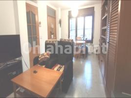  (unifamiliar aïllada), 209 m², près de bus et de train