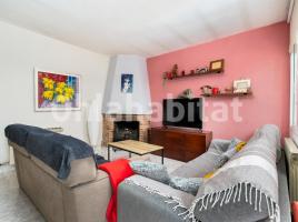 Duplex, 243 m², near bus and train