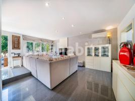 Houses (detached house), 168 m², near bus and train, centro