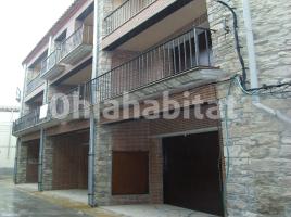 Casa (unifamiliar adossada), 242 m², prop de bus i tren, seminou