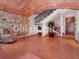 Casa (unifamiliar adosada), 174 m², cerca de bus y tren, seminuevo