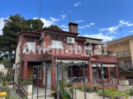  (unifamiliar adossada), 195 m², près de bus et de train