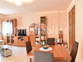 Piso, 135 m², cerca de bus y tren