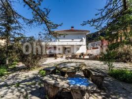 Houses (detached house), 272 m², near bus and train, VACARISSES