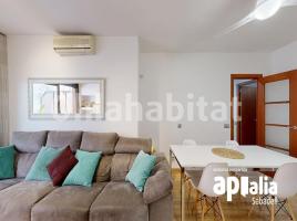 Piso, 117 m², cerca de bus y tren, CENTRO