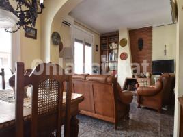 Casa (unifamiliar adosada), 207 m², cerca de bus y tren