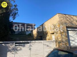 Houses (detached house), 405 m², near bus and train