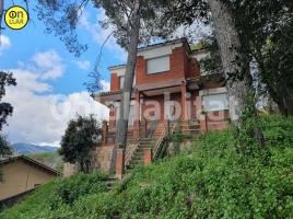 Houses (detached house), 161 m², near bus and train
