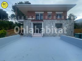 Casa (unifamiliar aislada), 257 m², cerca de bus y tren