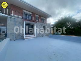 Casa (unifamiliar aislada), 257 m², cerca de bus y tren