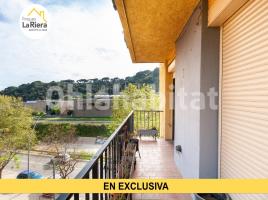 Piso, 69 m², cerca de bus y tren